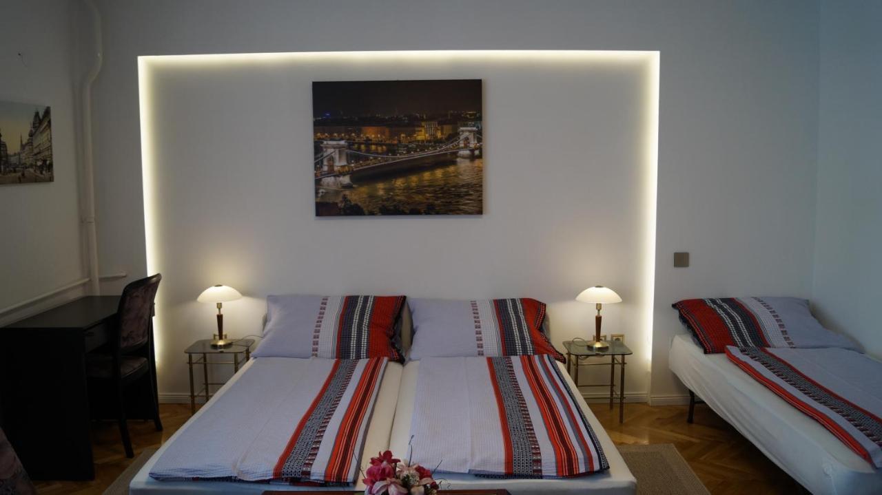 Apartment Sinko - Free Garage Parking, Central, 2 Bedrooms 4 Single Beds, Flexi Check-Out Budapest Exterior foto