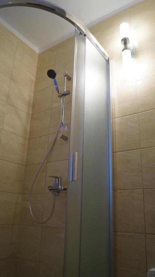 Apartment Sinko - Free Garage Parking, Central, 2 Bedrooms 4 Single Beds, Flexi Check-Out Budapest Exterior foto