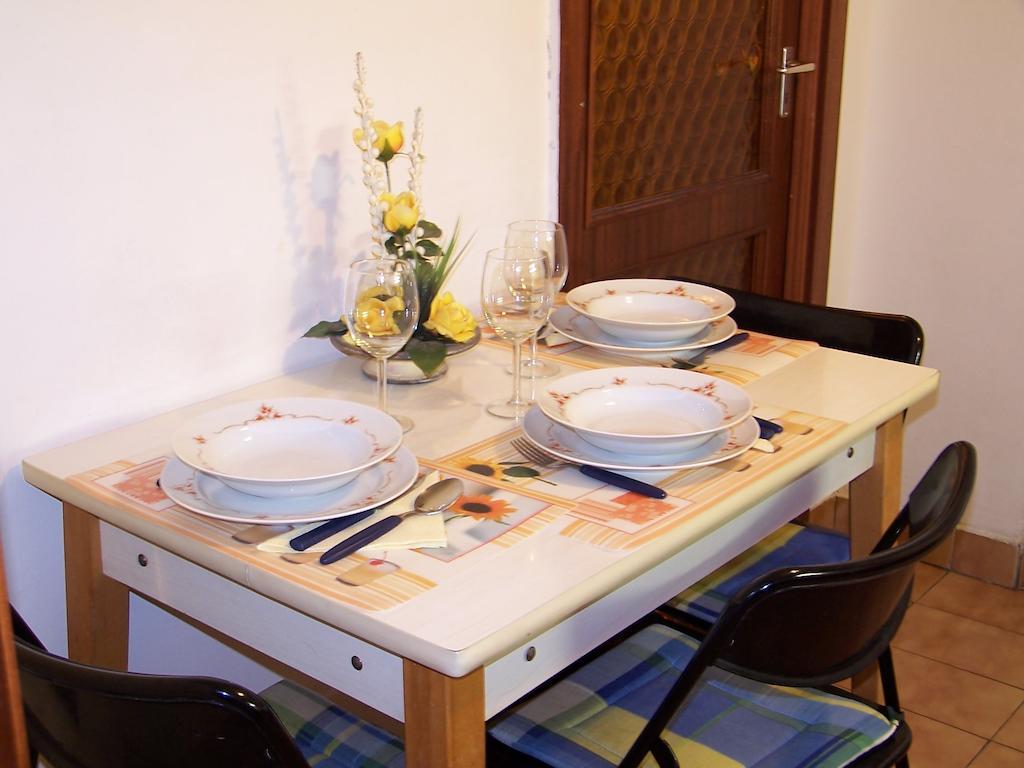 Apartment Sinko - Free Garage Parking, Central, 2 Bedrooms 4 Single Beds, Flexi Check-Out Budapest Zimmer foto