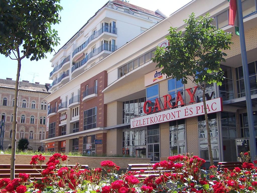 Apartment Sinko - Free Garage Parking, Central, 2 Bedrooms 4 Single Beds, Flexi Check-Out Budapest Exterior foto