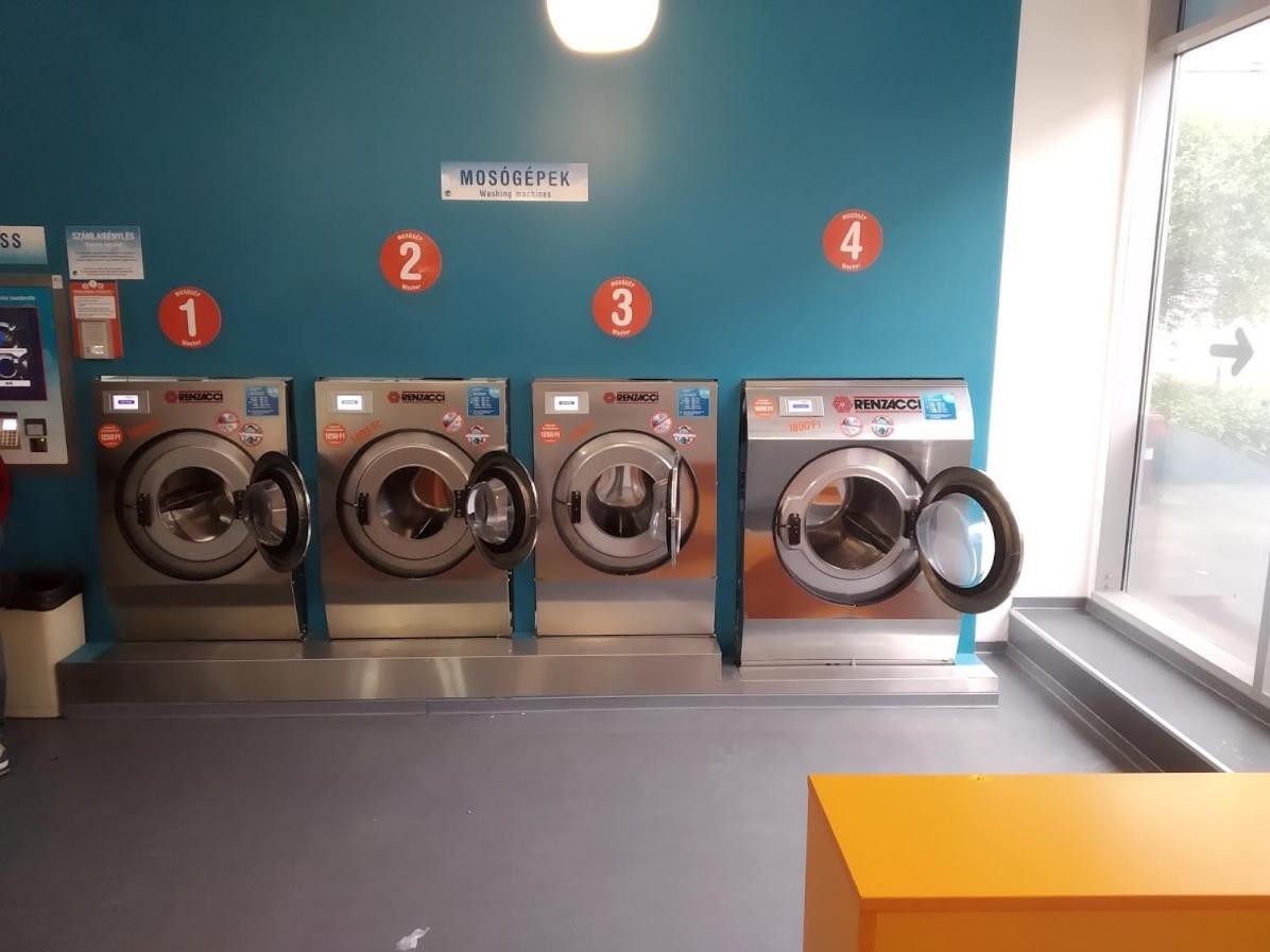 Apartment Sinko - Free Garage Parking, Central, 2 Bedrooms 4 Single Beds, Flexi Check-Out Budapest Exterior foto